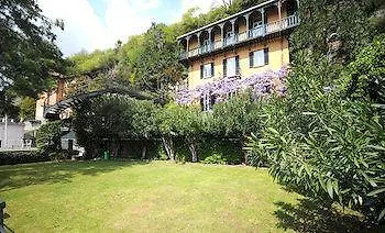 Nina Relais Boutique Bed & Breakfast 3*