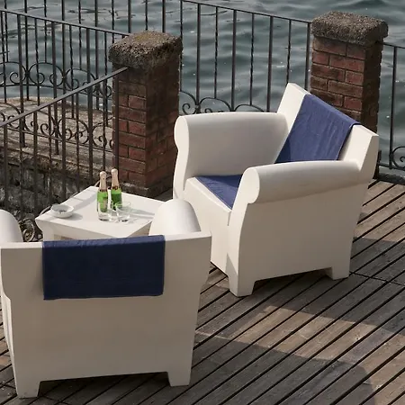 Nina Relais Boutique Bed & Breakfast Carate Urio